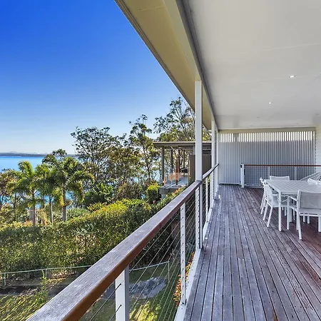 Luxury On Dutchmans Beach Nelson Bay Exterior photo